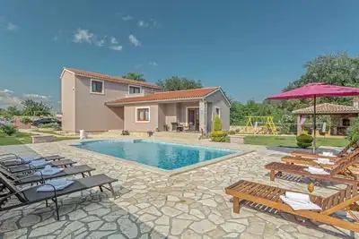 Image de Maison Klo (11019-K1) - Valtura