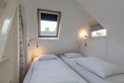 Holiday Home Near Beach of Sint Maartenszee