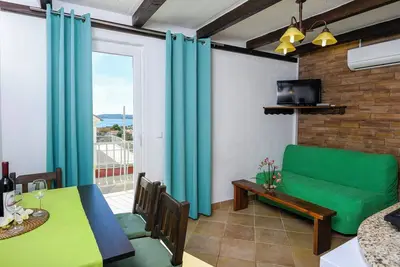 Image de Appartements Vida with garden (11037-A3) - Orebic