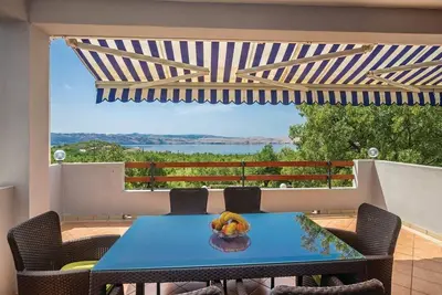 Appartements Ivni (110861-A1) - Karlobag
