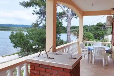 Appartement Mili (11249-A1) - Veli Rat (Dugi otok)