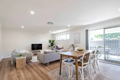 Image de Modern Retreat - Near Cbd, 4br Comfort