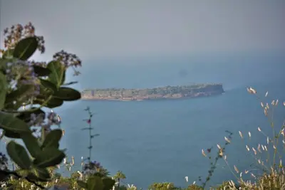 Image de Escape to SeaDeck: Your Perfect Coastal Getaway in Dapoli!