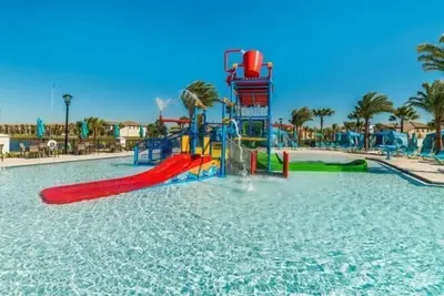 Image de Amazing 6 bedroom home pool & spa  near Disney!