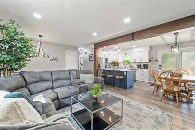Image de Elm Creek Retreat in Maple Grove