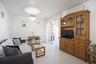 Image de One-bedroom apartment 400 meters from the sea and the beach!
