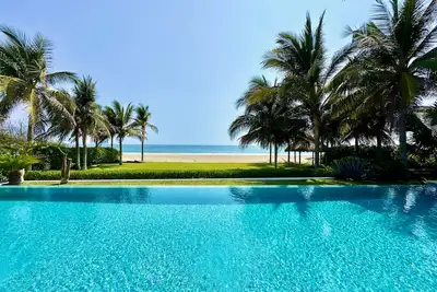 Image de Casa Mona - Beachfront Luxury Villa