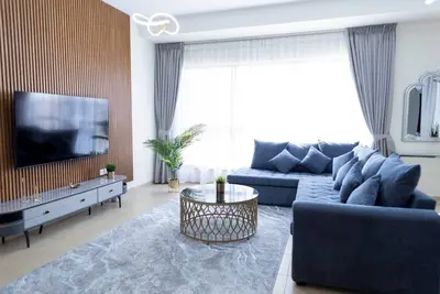 Image de Luxury 2br apartment with full Ain Dubai view