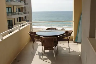Image de Oceanview Apartment with Expansive Terrace, Full Kitchen, and Modern Amenities