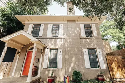 Image de Sxsw @ Historic 4br Victorian Gem near Ut & Dtwn ❤️ with Free Parking