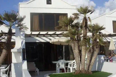Image de 2 Bed Spacious Villa on 4* Beach Front Resort