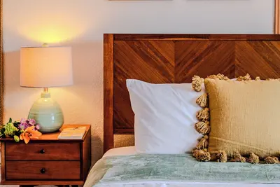 Image de Luxury Retreat w/ Hot Tub, Home Theater & more. Kid & Pet Friendly!