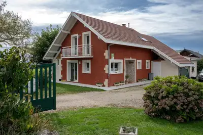 Image de Maison de vacances 'Chez Les Ours' avec vue sur les montagnes, terrasse privée et Wi-Fi