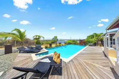 Image de Hh1-Sleeps 4, Private Unit, Wifi, Infinity Pool, Bbq, Hot Tub, Amazing Views