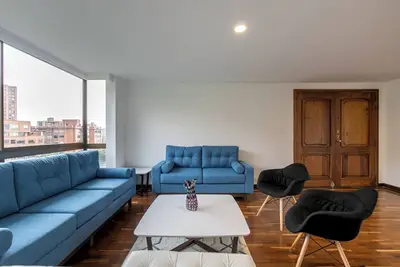 Image de Lovely, Quiet 3-bedroom apartment with big balcony in El Poblado