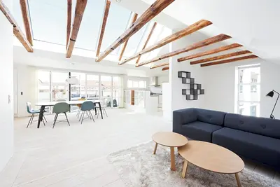 Image de 2-bed penthouse w/ private terrace