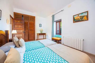 Chambre 'Habitación 3' avec vue sur la montagne, piscine partagée et Wi-Fi