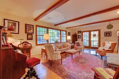 Image de 'Hilton Coliseum Townhome' Near Jack Trice Stadium