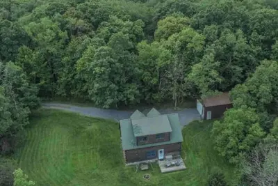 Image de Secluded Deep Creek Lake with Spa near Wisp Ski