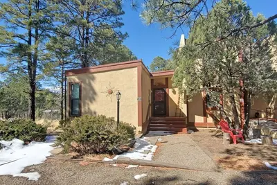 Come Stay at Robert's Retreat