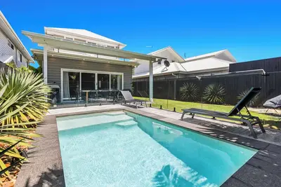 Image de 'The Palms on Nautilus' - Beach house on the park & sea