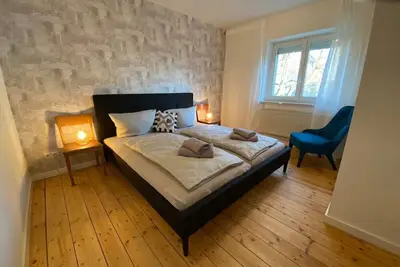 Image de d'exception-Reihen-Maison-Vue sur Jardin-Salle de bain privée