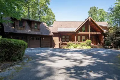 Image de 71 Fallsbrook Drive at Bear Lake Reserve