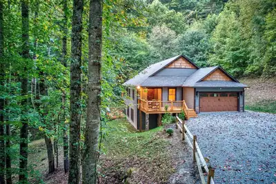 Image de Vilas Retreat - Stunning 4 bedroom with outdoor fireplace