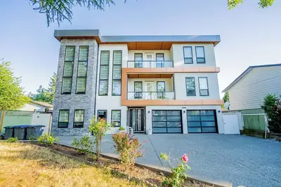 Image de Newton 2-bedroom Suite, Room #1