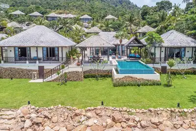 Image de Luxury Beachfront Pool Villa 4br - Finu@Samui