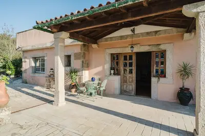Image de Maison de campagne 'Quinta Do Passal - Gondoriz' avec vue sur la montagne, Wi-Fi et climatisation