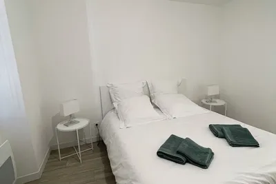 Image de Appartement hyper centre\n50m2 4 couchages \nTerrasse