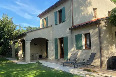 Image de Havre de Paix en Provence. Magnifique vue, calme et a deux pieds du village