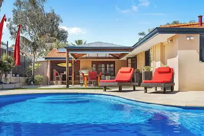 Image de Twin Palms: 4brm Coastal Retreat with Pool & Bbq