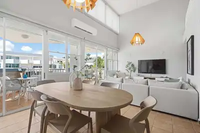 Image de Oasis by the Sea | Beach Penthouse w. Rooftop