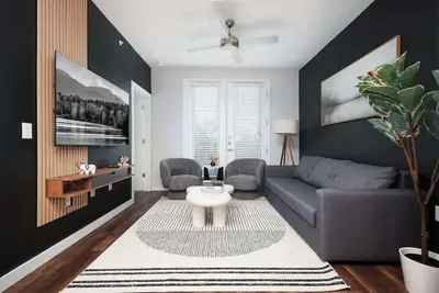 Image de 1br Oasis w/ Gym, Parking Near Rvrwalk & Dome