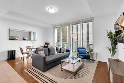 Image de Charming 1br NearBOKCntr-Gym, Lounge, Balcony, PetOK