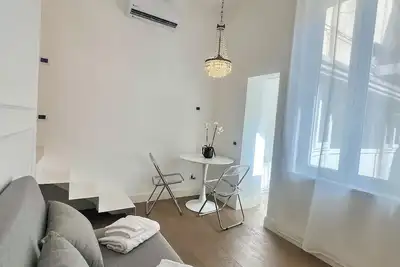 Image de Lion Suite apartment on two levels piazza del plebiscito chiaia