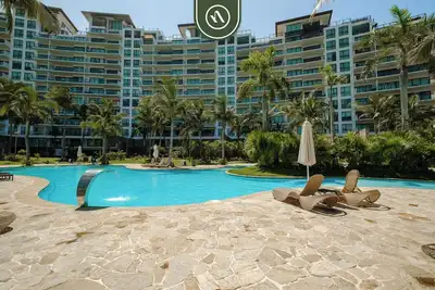 Image de Luxury Beach Condo - 7 Resort Pools - Gym - Ocean