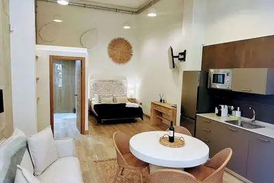 Image de New cozy studio at the heart of the Old Town!