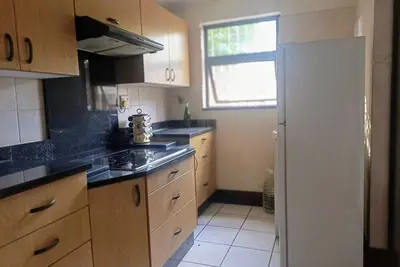 Image de 7 on School - cozy guesthouse close to airport