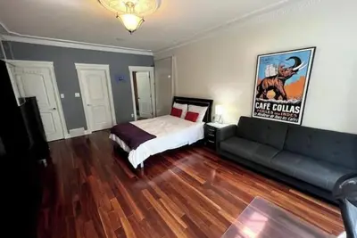 Image de Comfy & Spacious Private Bedroom