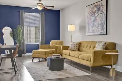 Image de Urban Flat w/ Rooftop Lounge & Stunning City Views