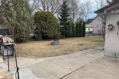 Image de Warm and Comfy 2 Bdrm House\n\n