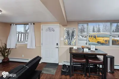 Image de Last frontier Rental Family #1