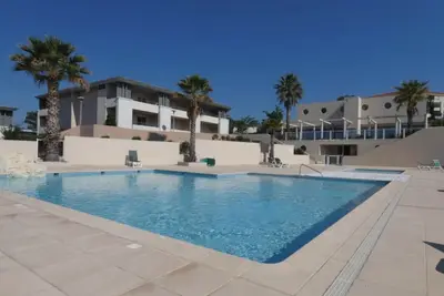 Image de Bel appartement proche du golfe de St-Tropez dans residence avec Grande piscine