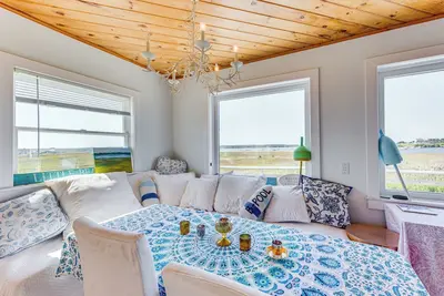 Image de Walk to the Beach: Pet-Friendly Gem in Biddeford!