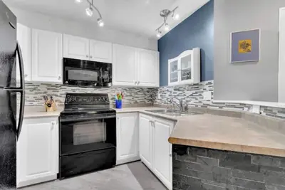 Image de Cozy 2bd Apt close to Downtown\n