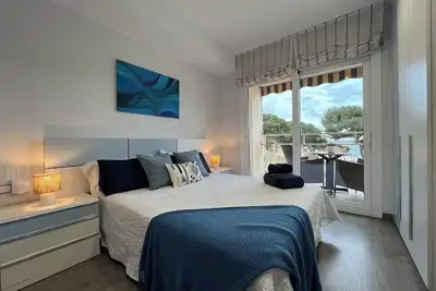 Image de Appartement avec Vue Imprenable sur la Méditerranée, à 1 Minute de la Plage
