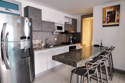 Image de Cozy and warm palmetto Beach 2 Br with great seaview.